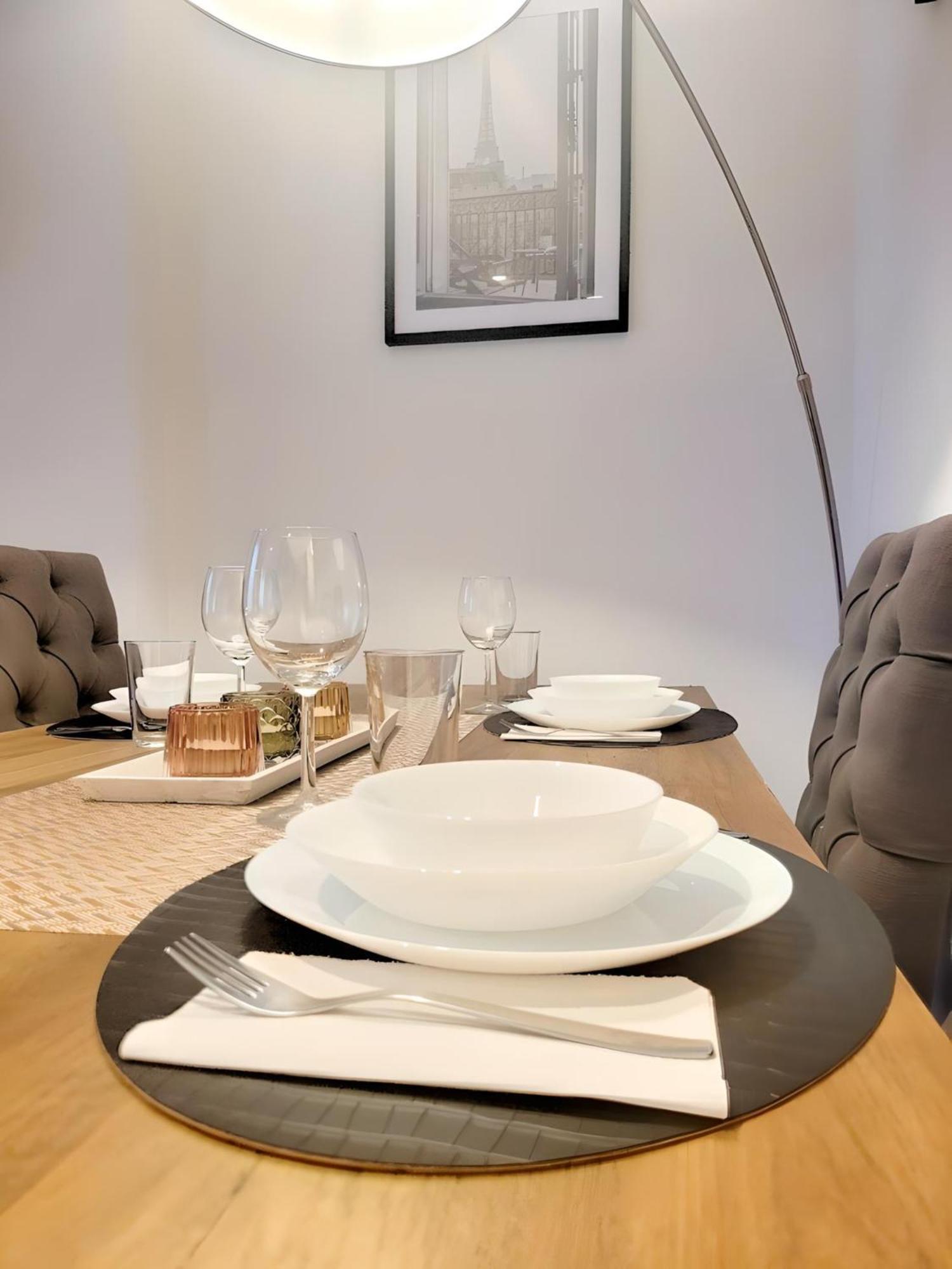 Grand Sablon Stylish Brussels City Center Apartment Bagian luar foto