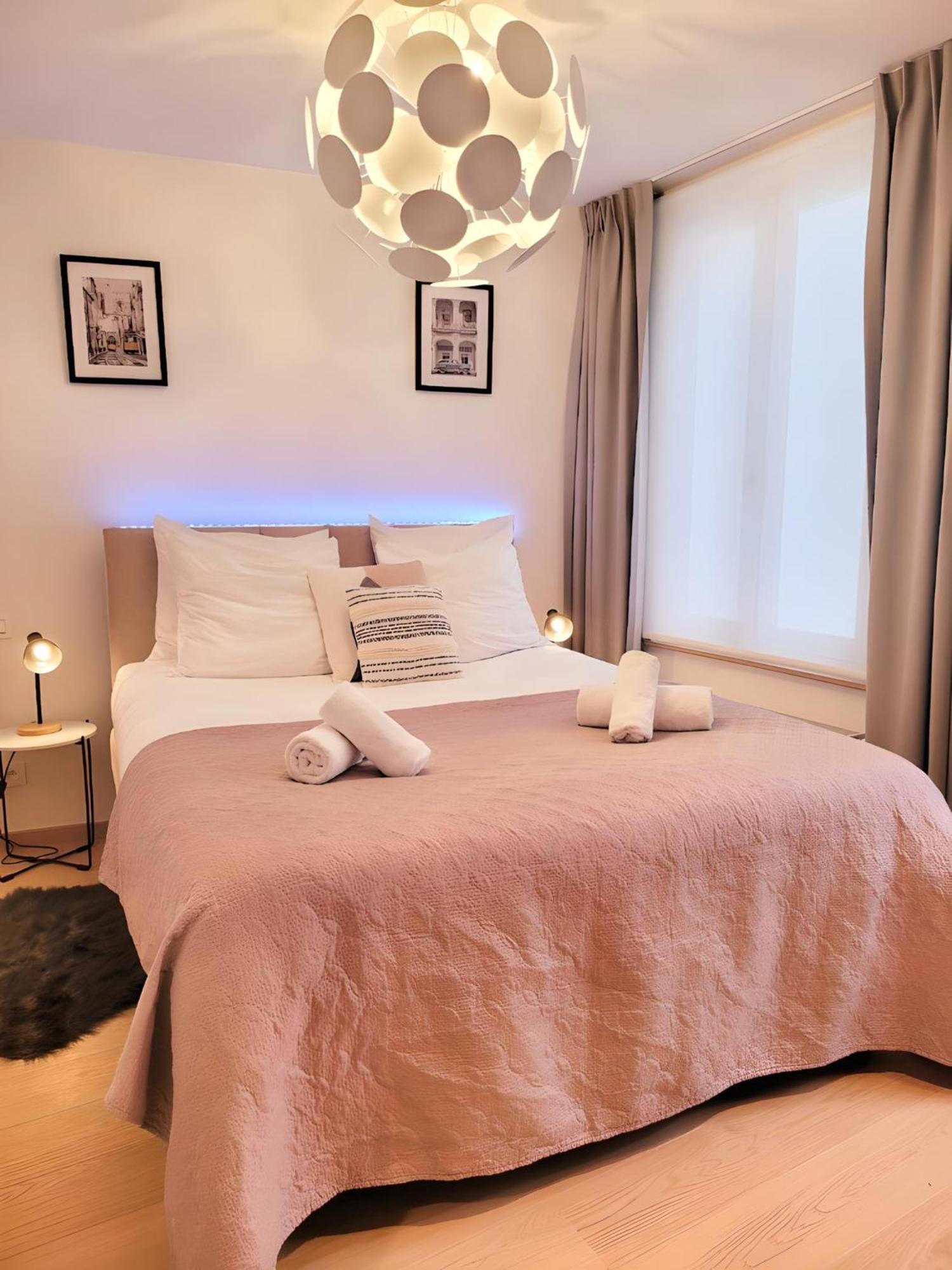 Grand Sablon Stylish Brussels City Center Apartment Bagian luar foto