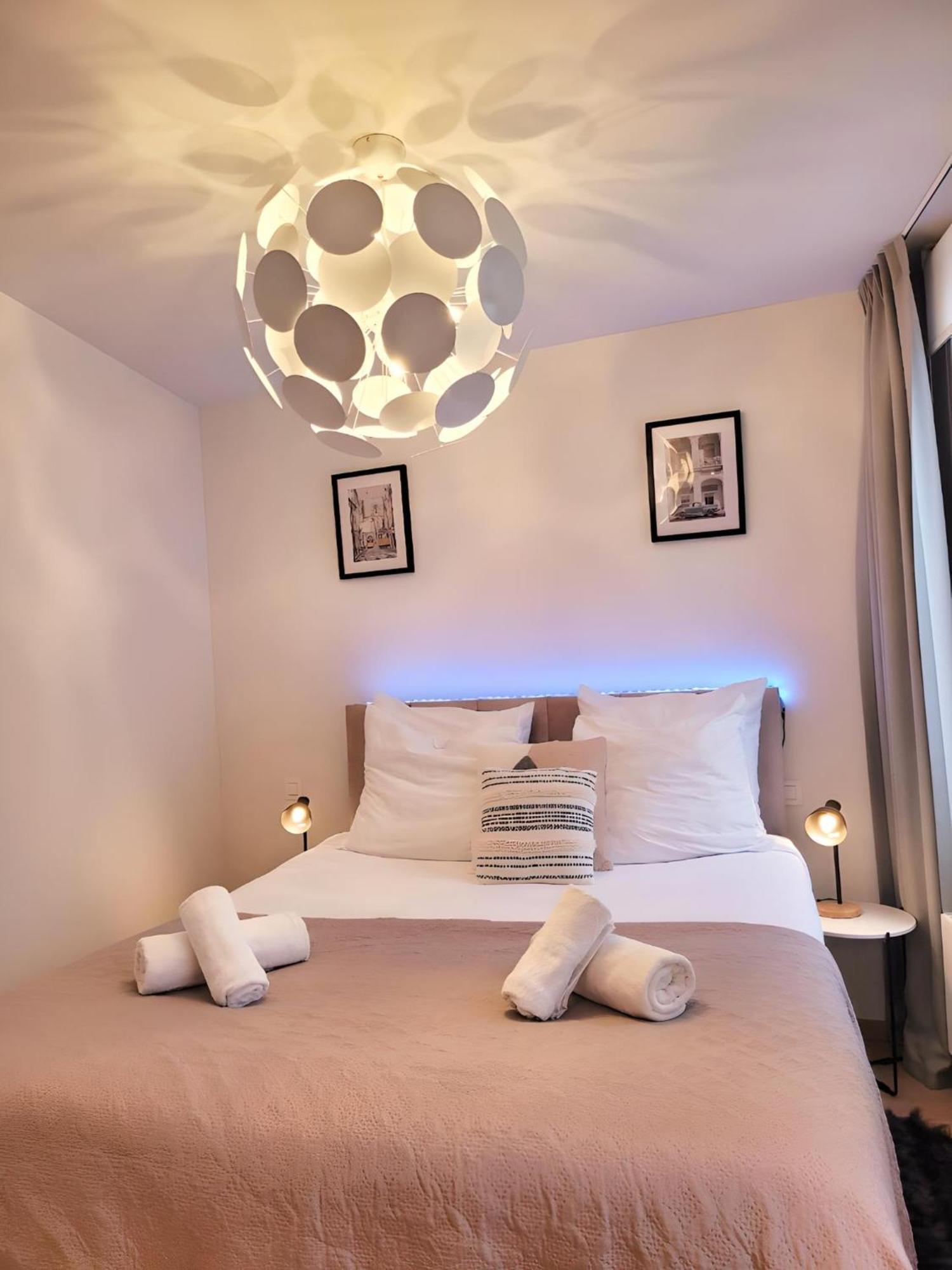 Grand Sablon Stylish Brussels City Center Apartment Bagian luar foto